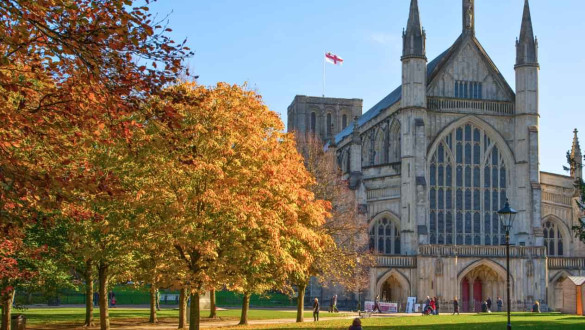 Things to do in Hampshire  Winchester Cathedral