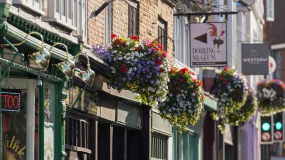 Things to do in Surrey   Dorking town