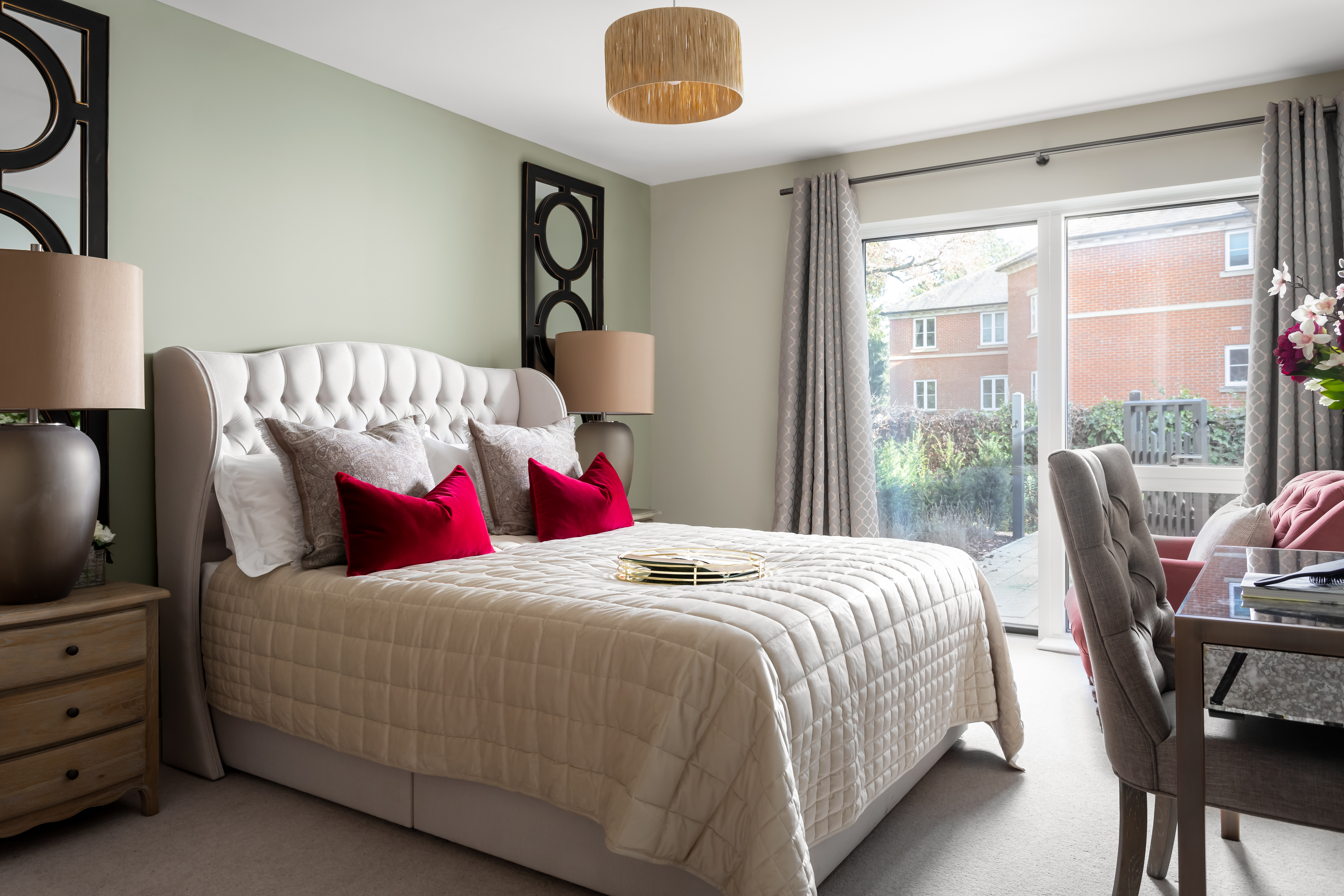 vb1953818 13 Winchester Holts Show Apartment Full