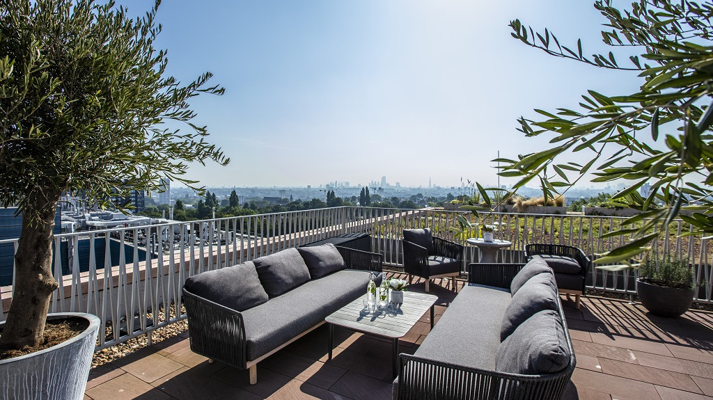 Belle Vue Rooftop Seating