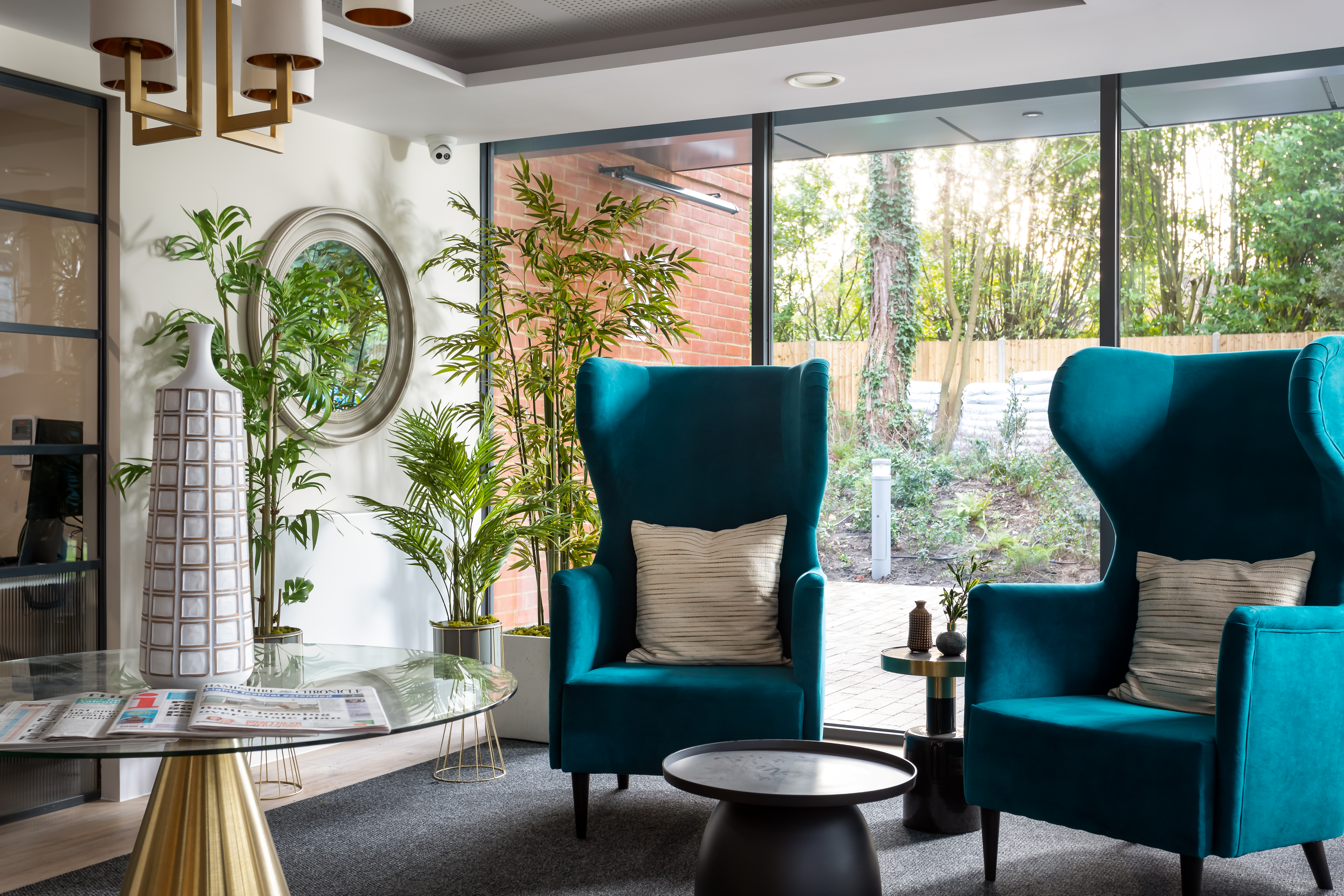 vb1953839 1 Winchester Holts Hallways Full