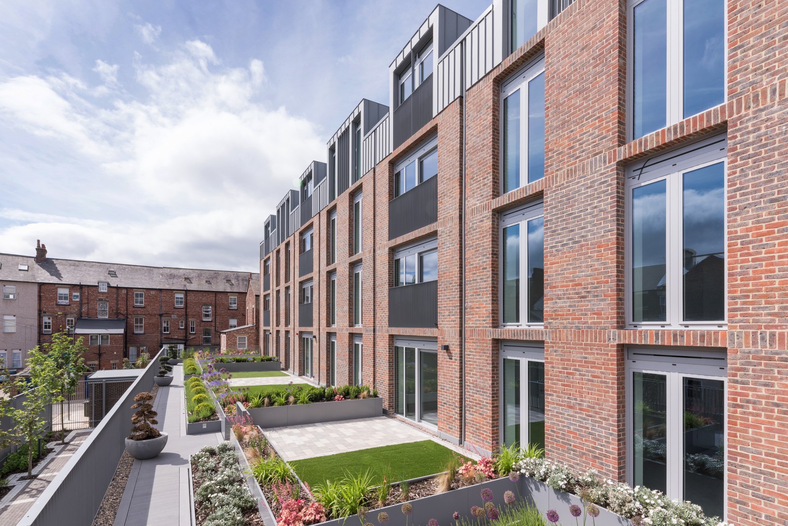 vb1853059 55 1600x1068