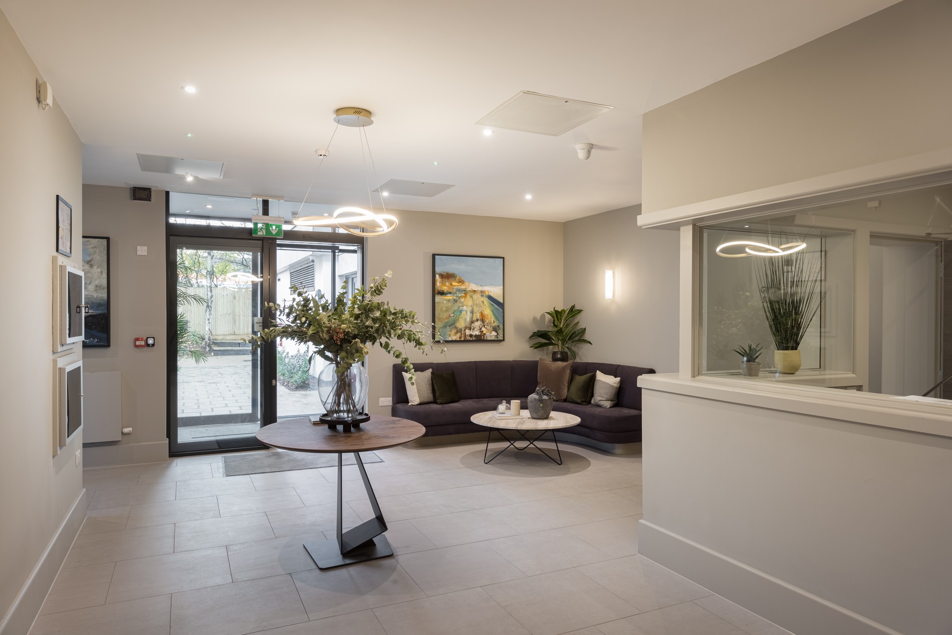 vb1877463 Taylor Place Lobby 1900x1267