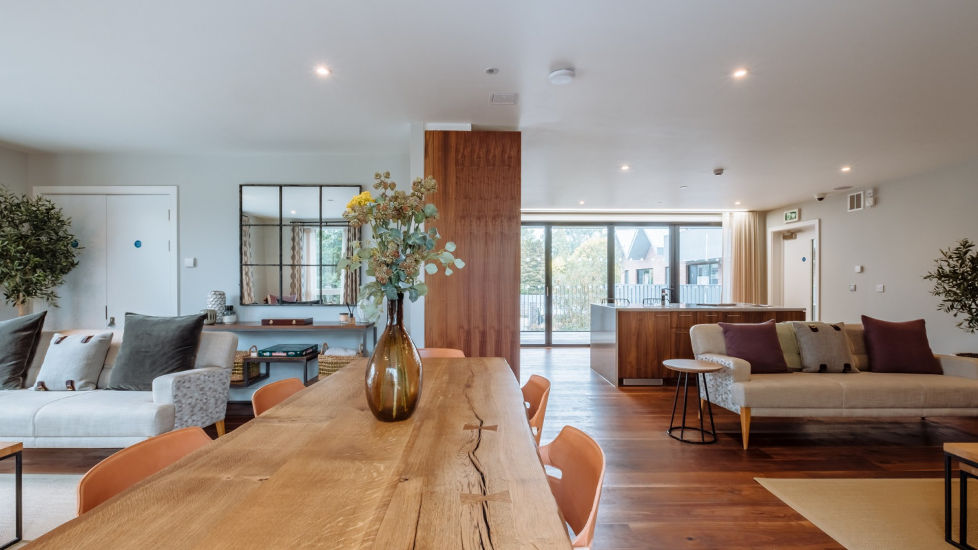 vb1890535 PL Woking Oct 2018 Residents Lounge 13 1900x1267