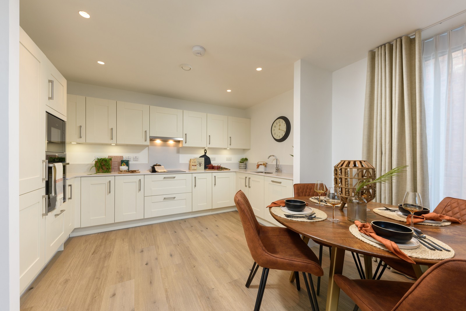 vb1957314 27 1600x1068