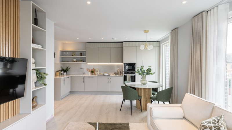 vb5130234 Cobham 2 Bed 033 800x534