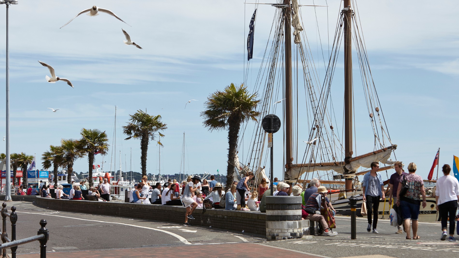 vb5143069 3 1900x1069