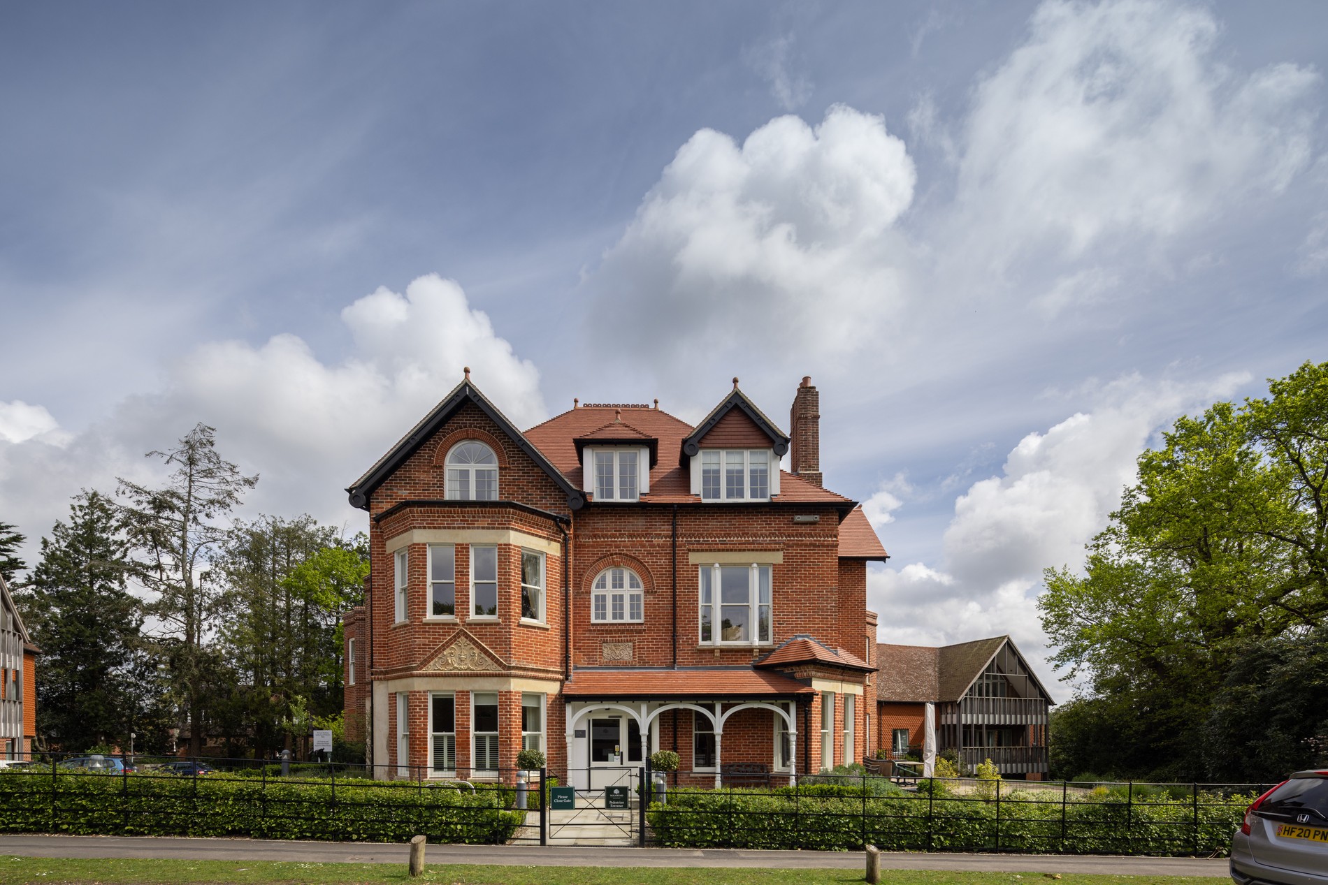 vb5159996 Pegasus Brockenhurst 003 1900x1267