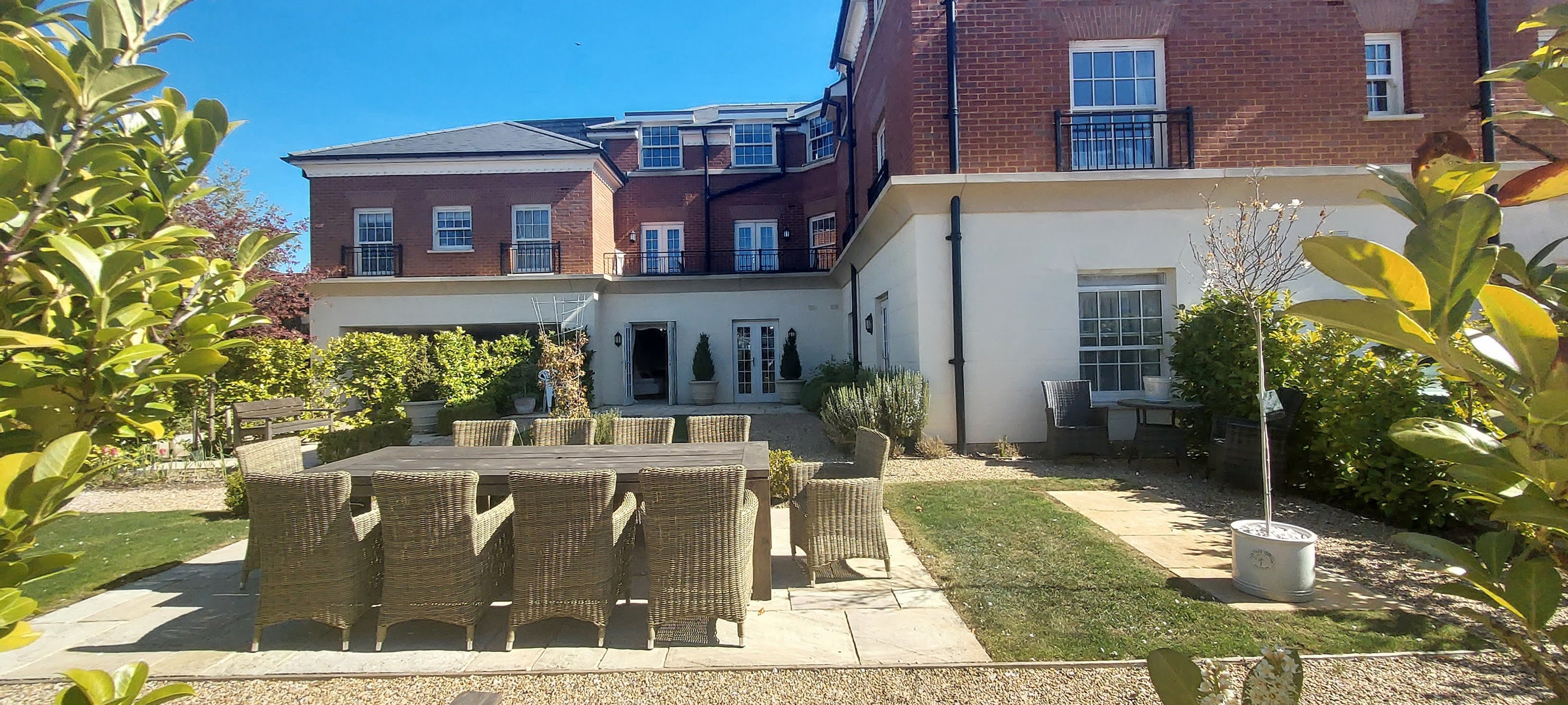 Retirement Homes near Farnborough Renaissance