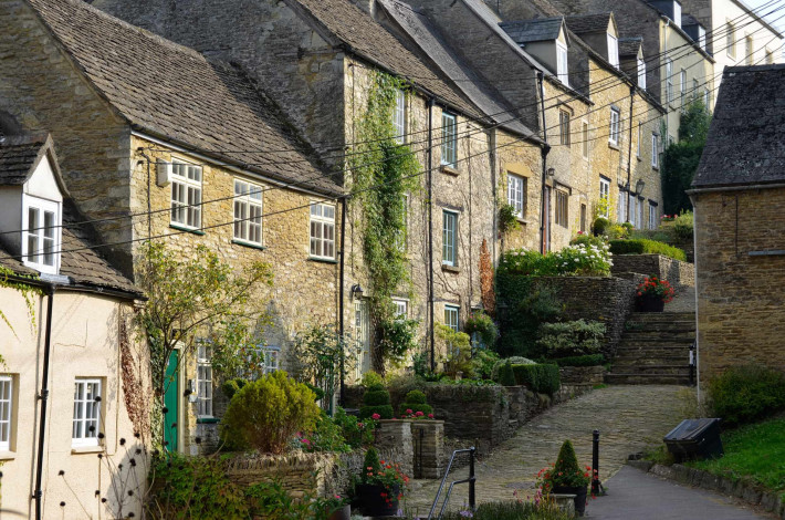 Why retire in the South West   Tetbury Cotswolds (1)