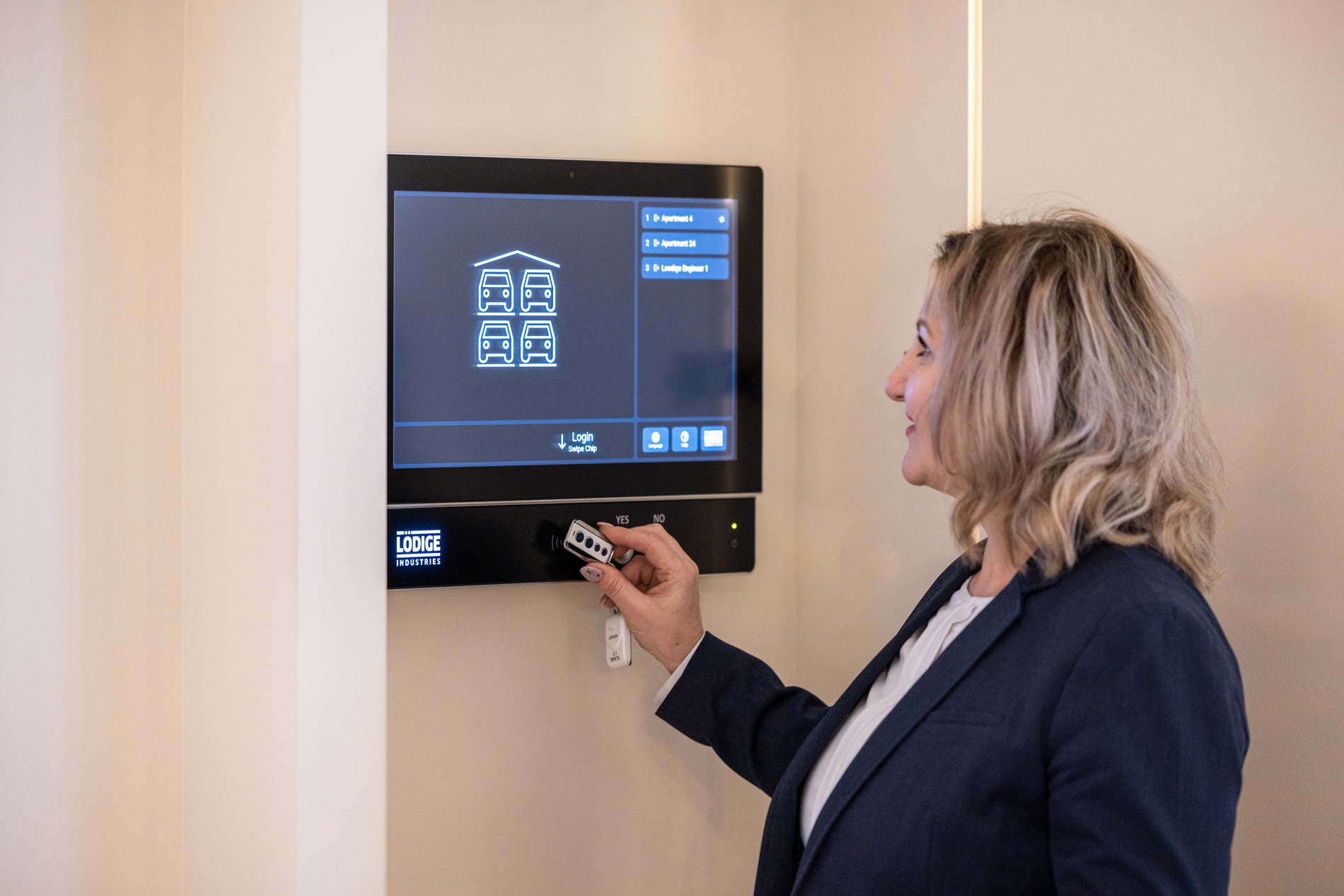 vb2216600 FJ Models 308 1900x1267