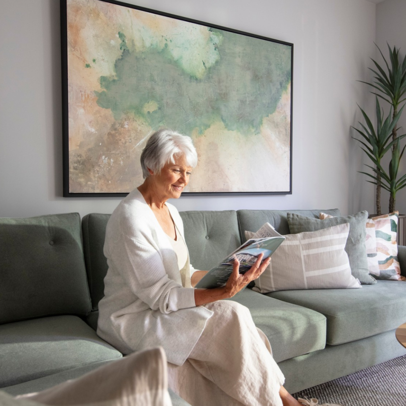 Lifestyle Cobham lady reading 1920 x 1080 1