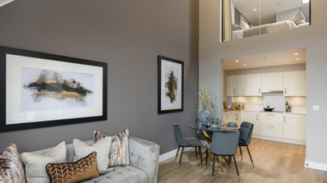 055 Key Features Living Area