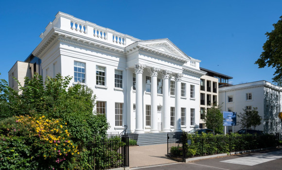 vb1846251 Pegasus Life Cheltenham 012 1600x1066