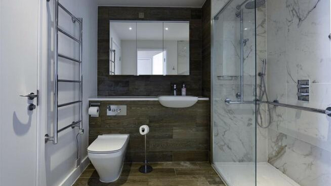 23 Harpenden Bathroom
