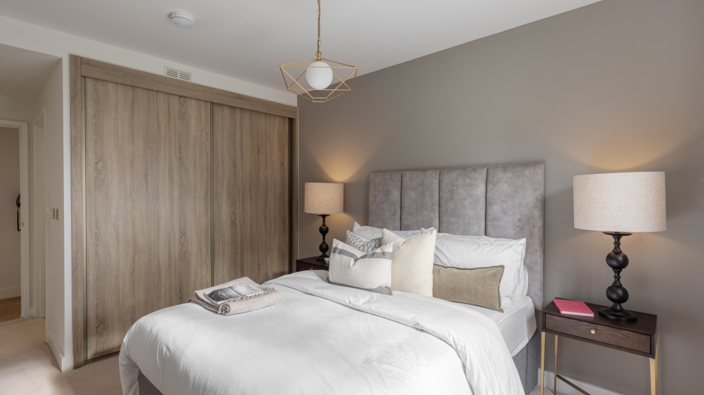 vb2059148 Leyton Road Apt 9 First Bedroom 2022 1  3200x2134