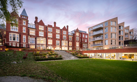 1 Twilights The Vincent BS6 6US Web