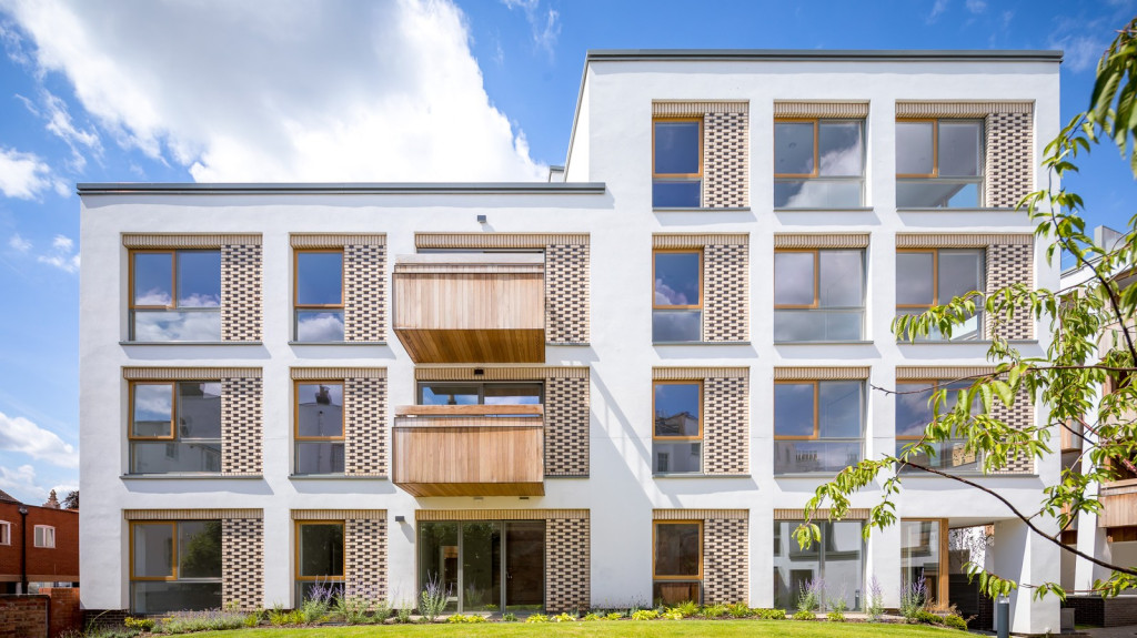 vb1846854 14   Latheram House   Exteriors   Web 1600x1066
