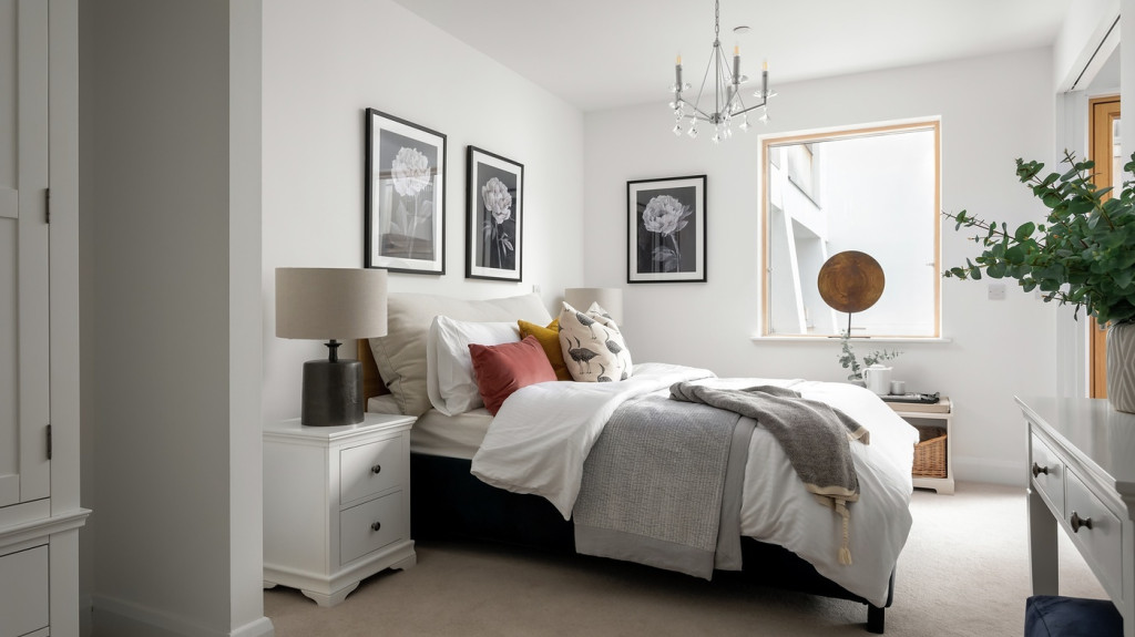 vb1957137 12 Latheram House Apt 4 Full
