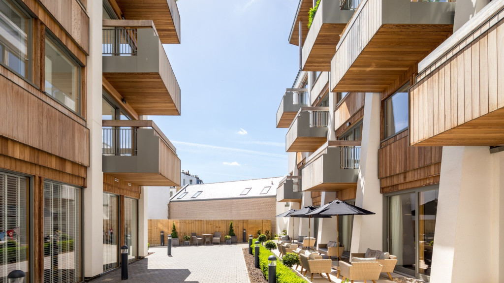 vb2001146 3   Latheram House   GL50 3PL   Full 1600x1066 (1)