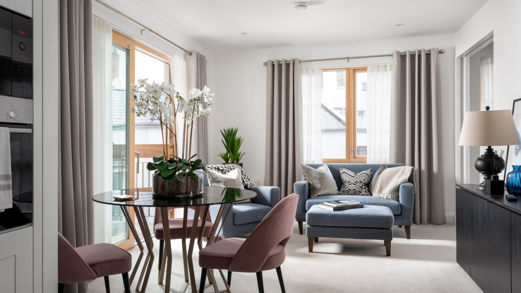 vb1957214 4   Latheram House   Apt 42   Full 1600x1067