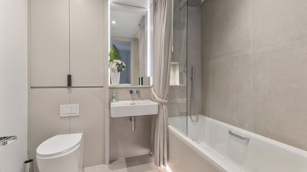 vb5626549 102593 Apartment 10 Pegasus Cobham Bowers 74 Portsmouth R 25  1600x1067