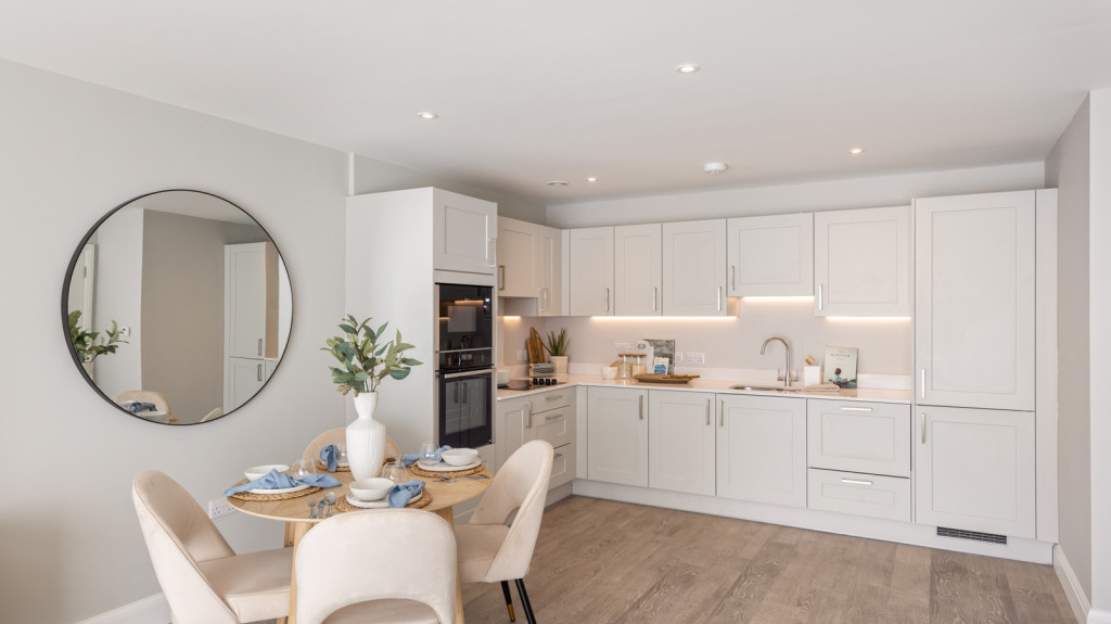 vb5109358 LS Lichfield Bonds 005 1600x1067 (1)