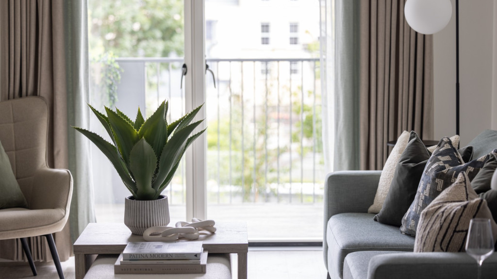 vb2272353 Pegasus Bath Leat 364 1600x1067