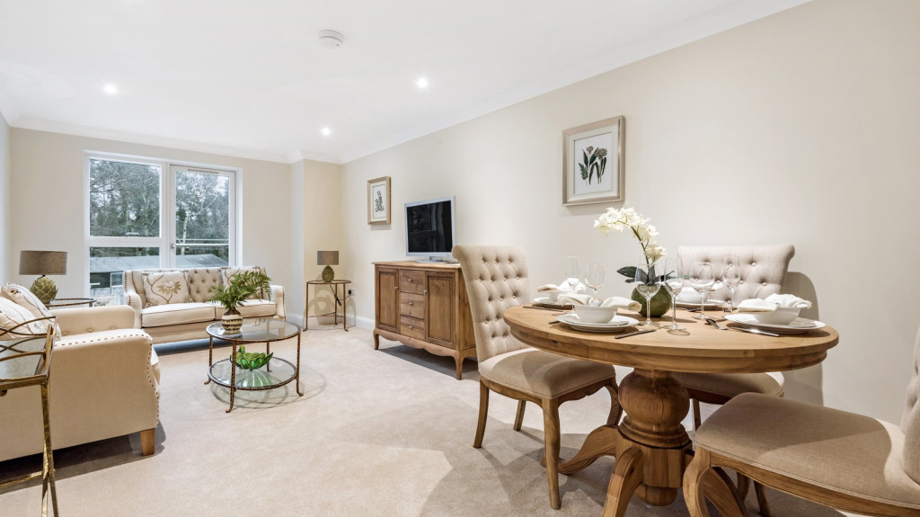 vb1939675 Renaissance Sandhurst Apt 25 2 1600x1068