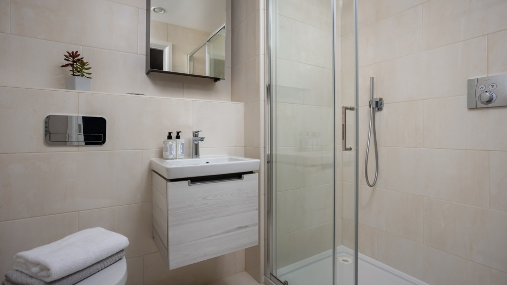 vb2070480 18   Wharf Lane   Apartment 4   Full 1600x1066