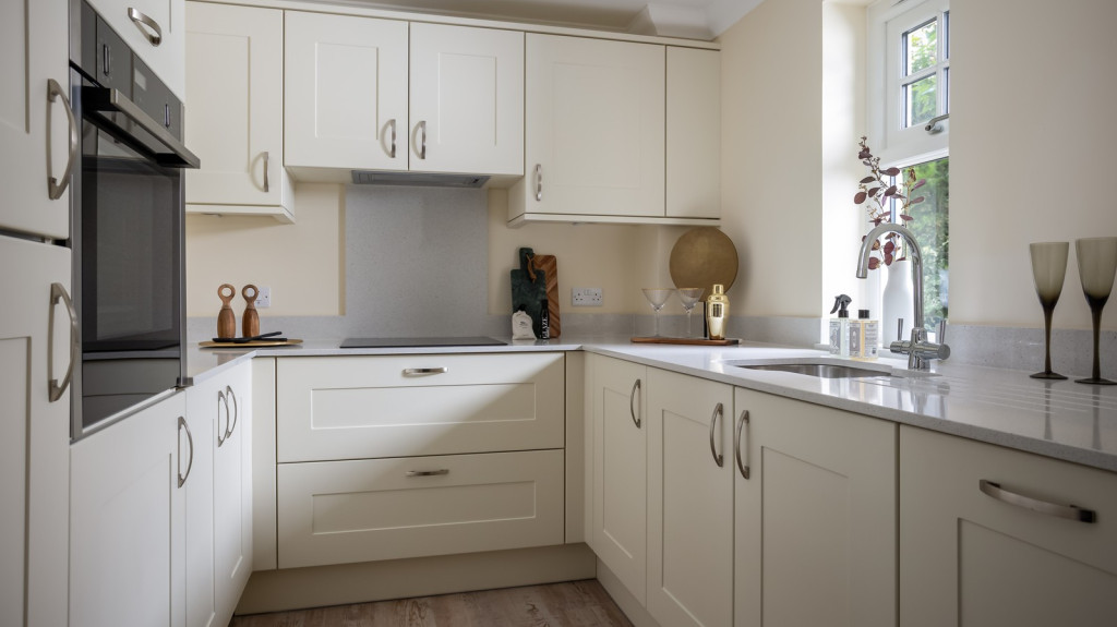 vb2070489 9   Wharf Lane   Apartment 4   Full 1600x1066