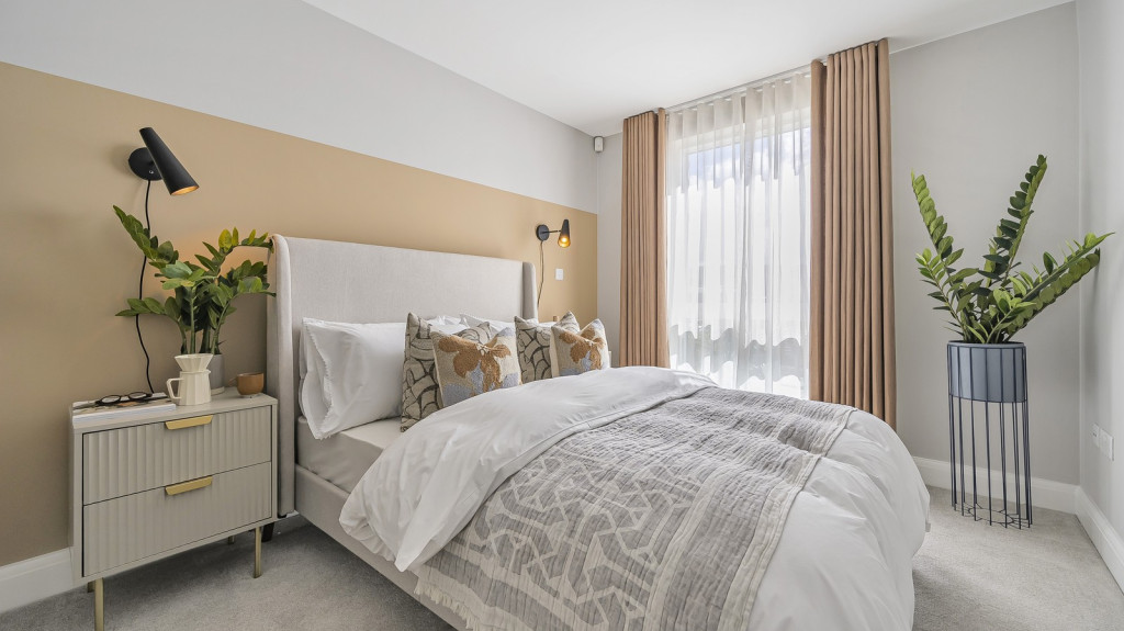 vb5262045 1181579  12  1600x1068