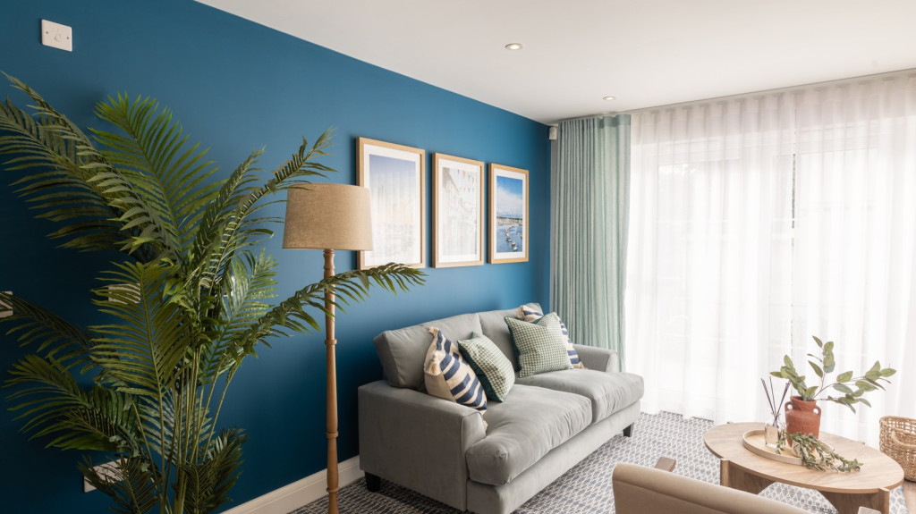 vb2335709 Lymington Gate 039 1600x1067