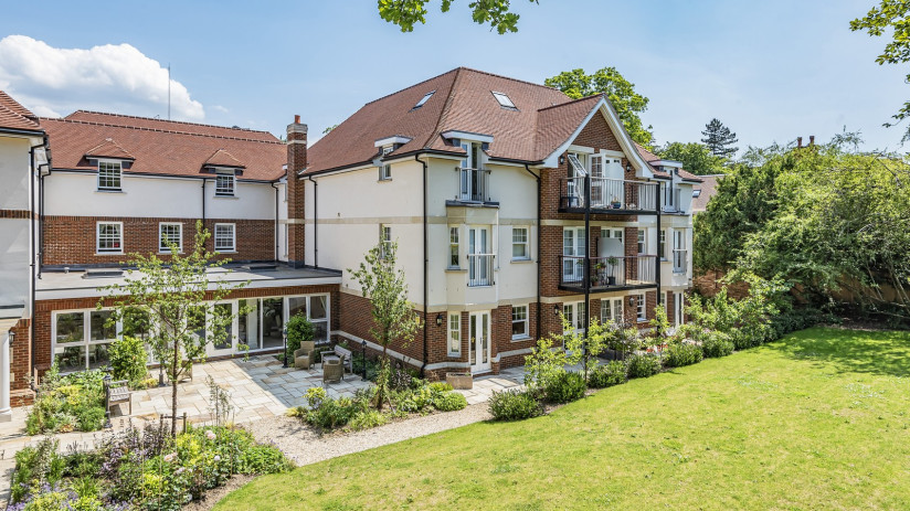 vb1917301 vb1831710 Renaissance Wokingham 1  1   1  1600x1068