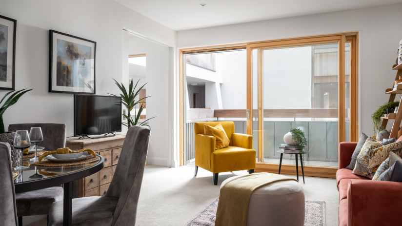 vb1957131 6   Latheram House   Apt 4   Full 1600x1067