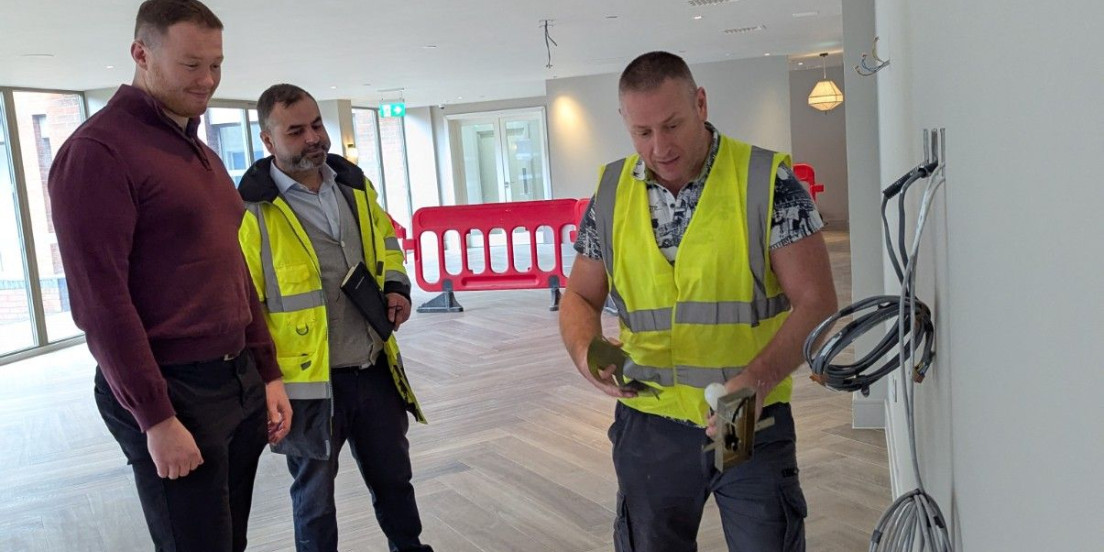 PXL 20251111 121633609 (1)