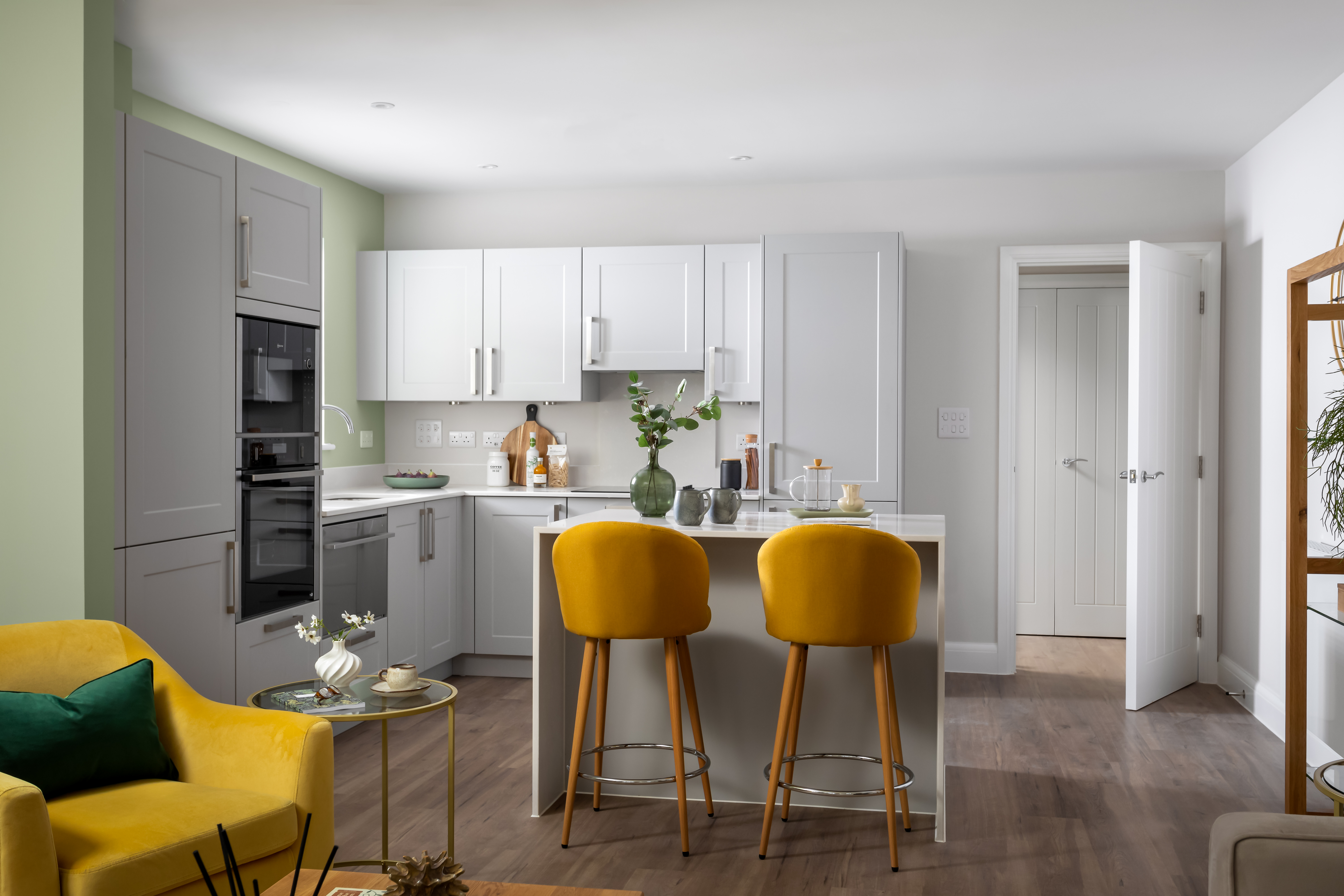 vb1974959 3 Apartment 3 Cranleigh Coves GU6 8DT Full 1